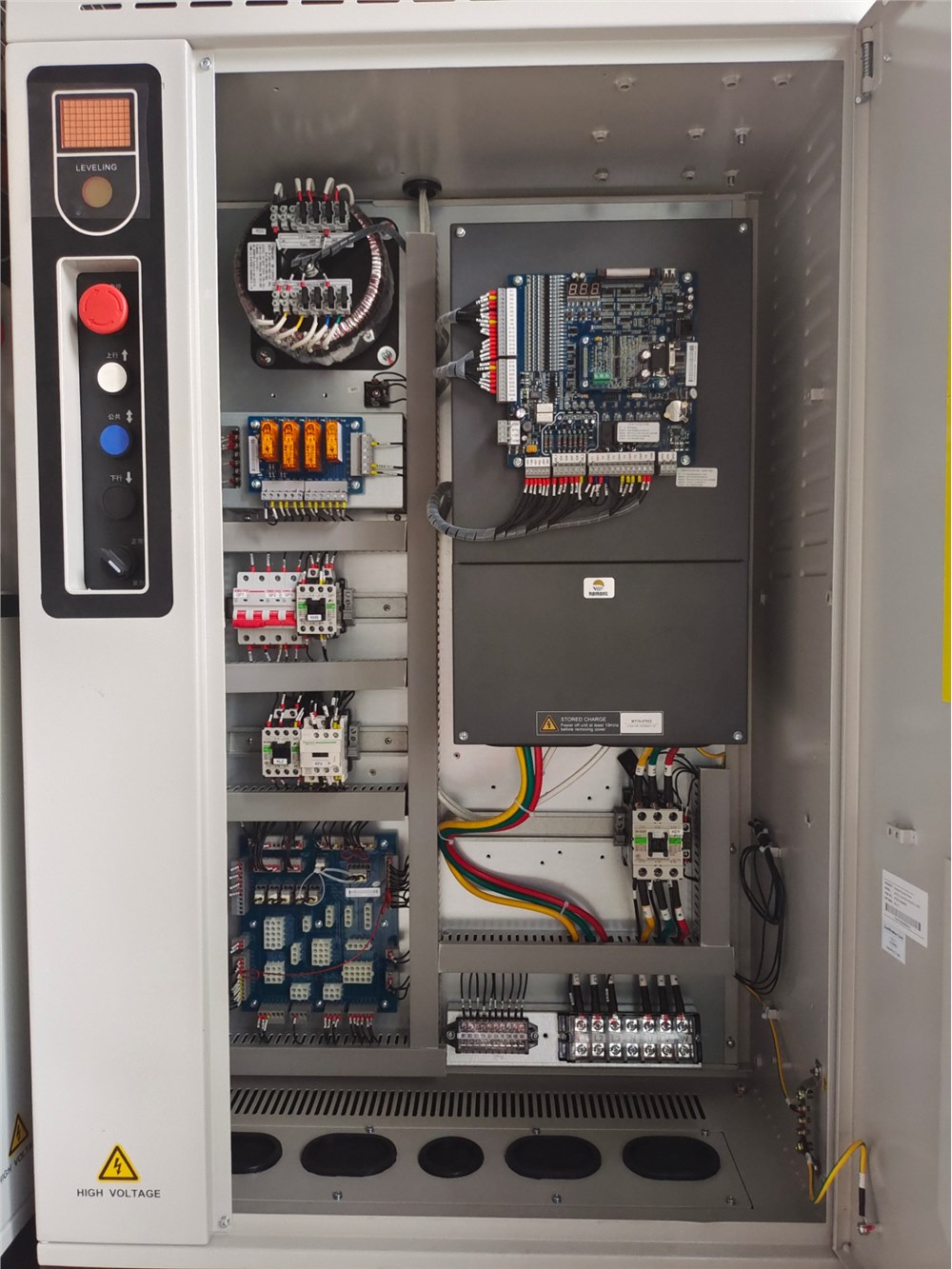 SSD160型井道施工升降机-控制系统